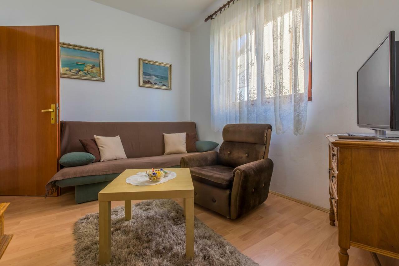 Apartman Laura Selce Eksteriør billede